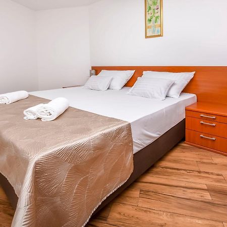 Apartments Maja Ražanj Zewnętrze zdjęcie