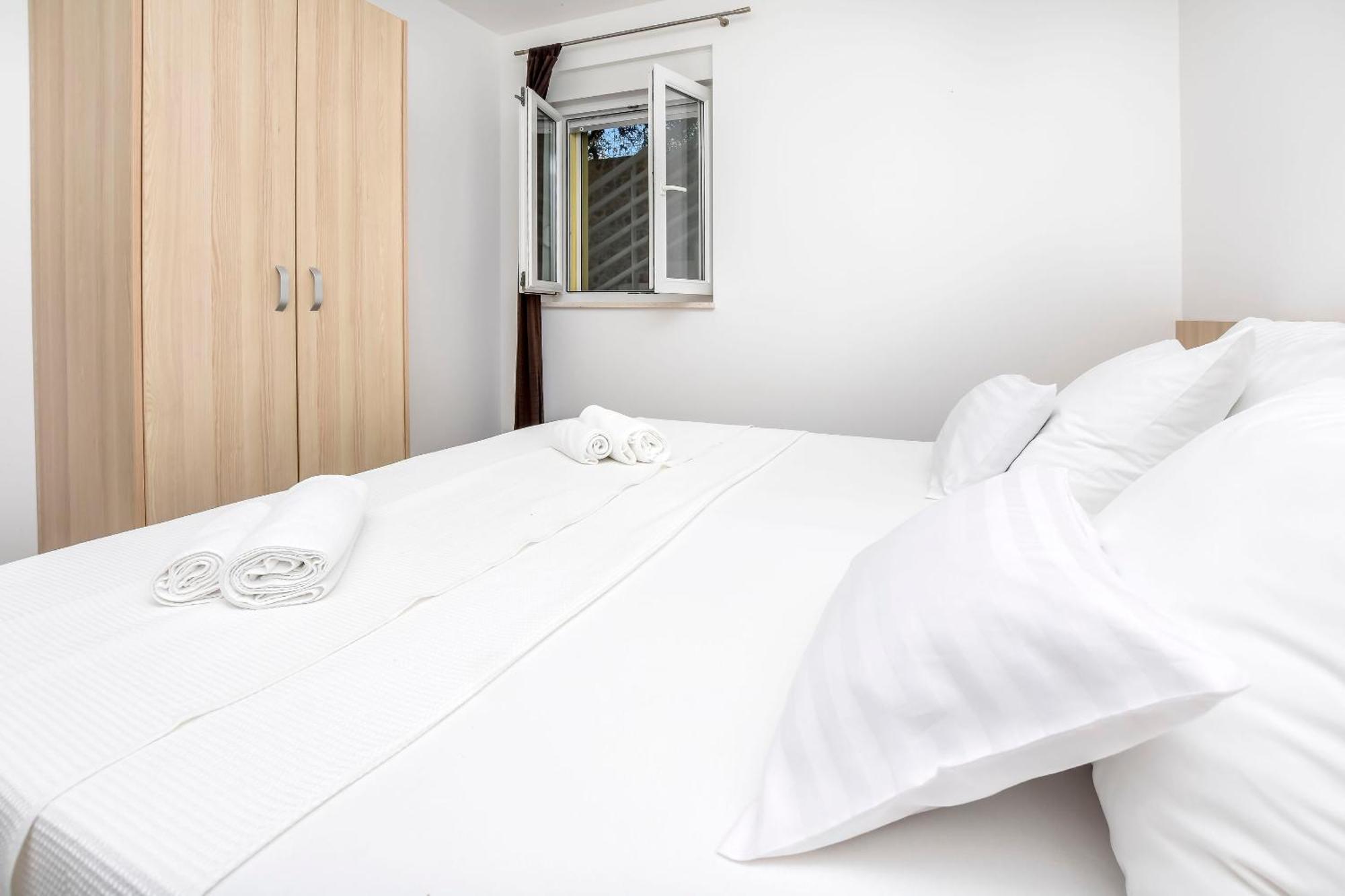 Apartments Maja Ražanj Zewnętrze zdjęcie